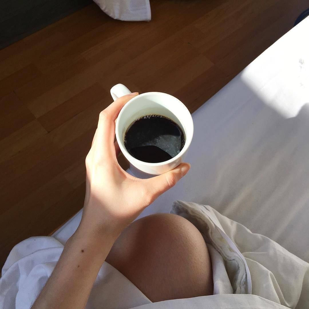 Чашка кофе дома