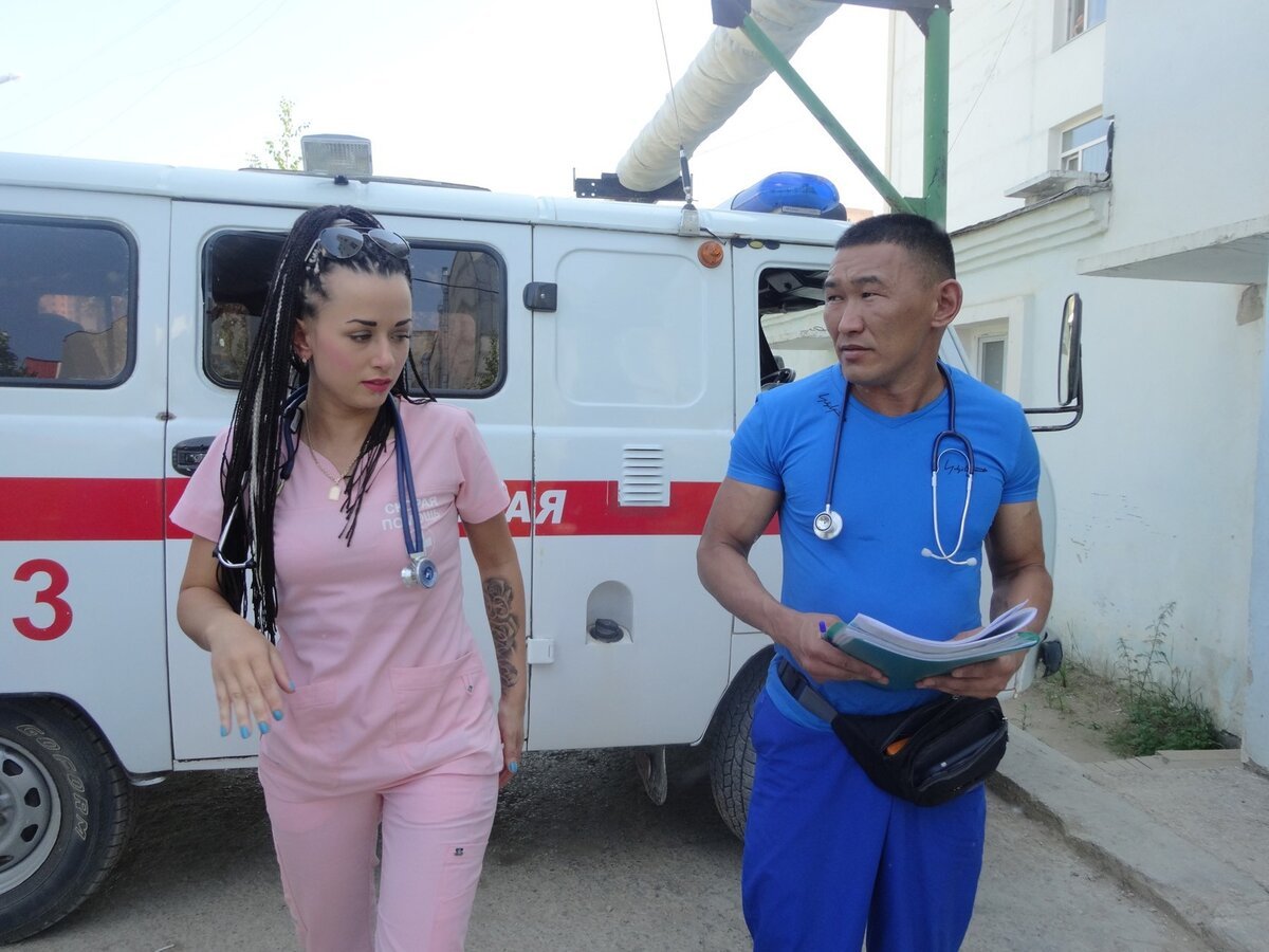 Пациент в машине скорой помощи