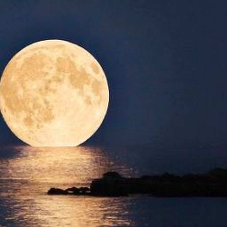 Луна настоящая