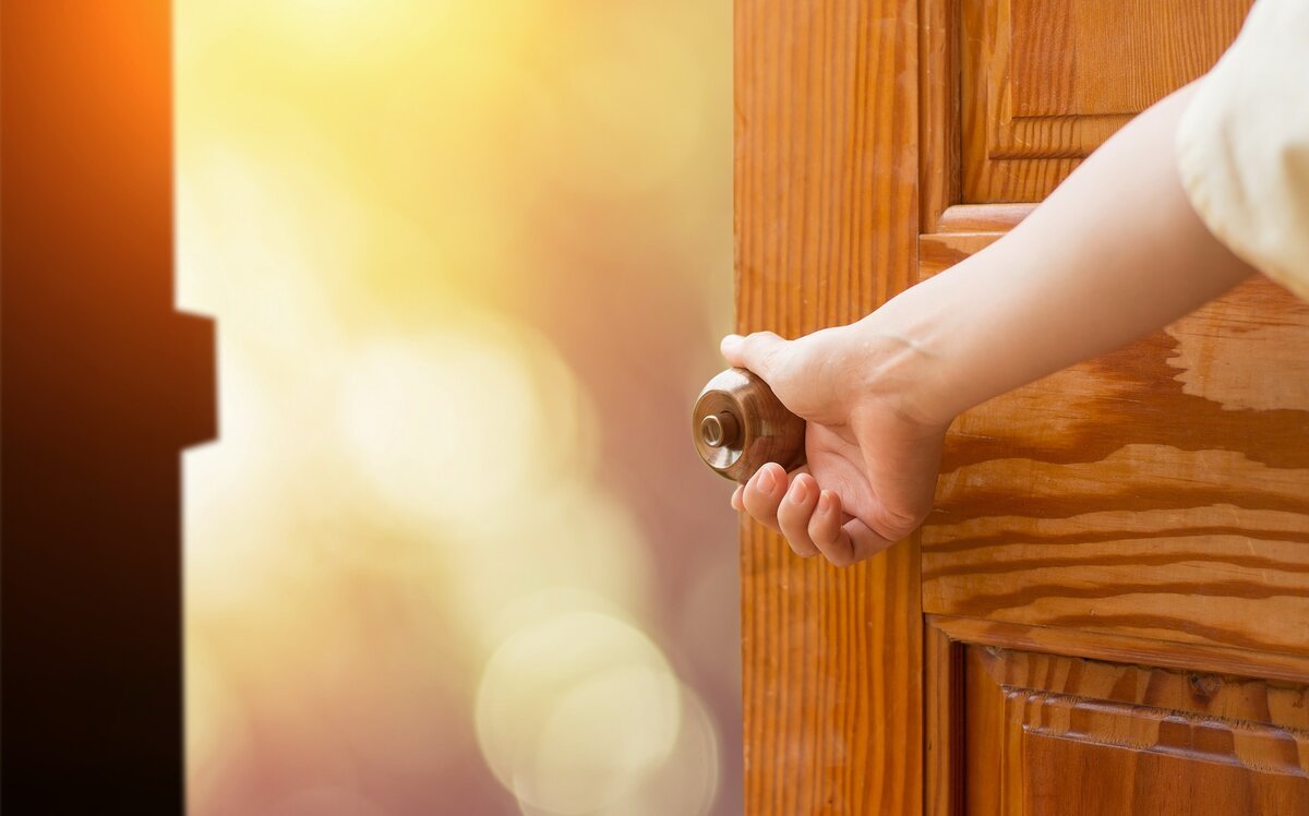 Дверная ручка смешная