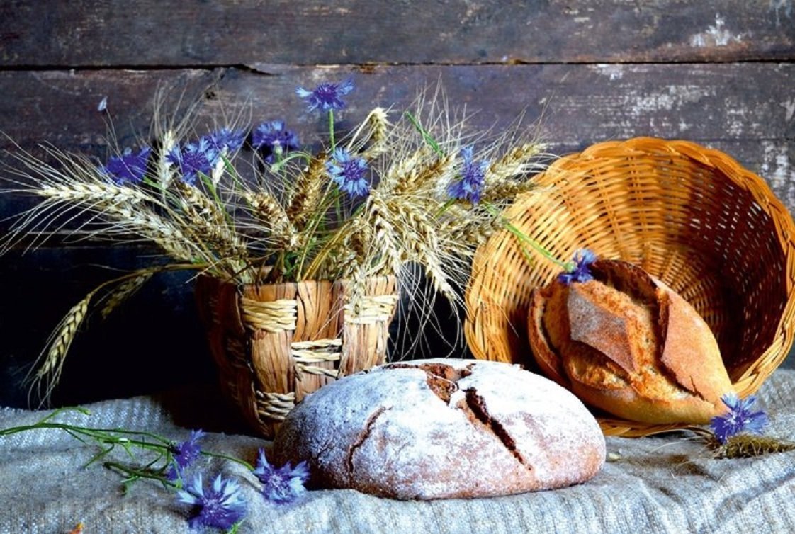 Натюрморт с колосьями