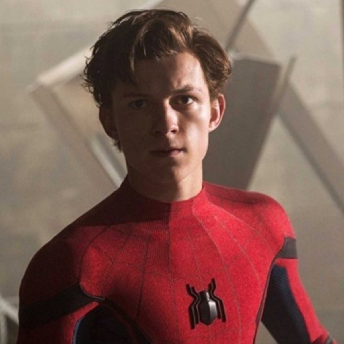 Том Холланд Возвращение домой