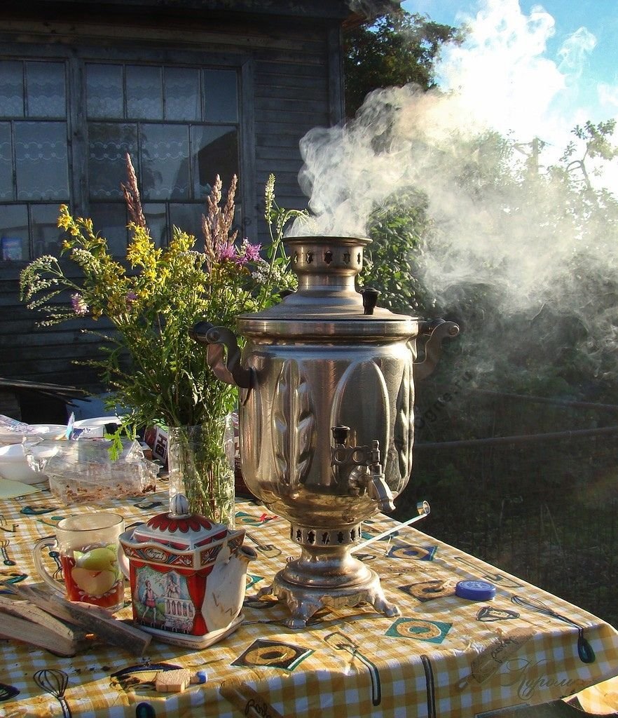 Чаепитие с самоваром