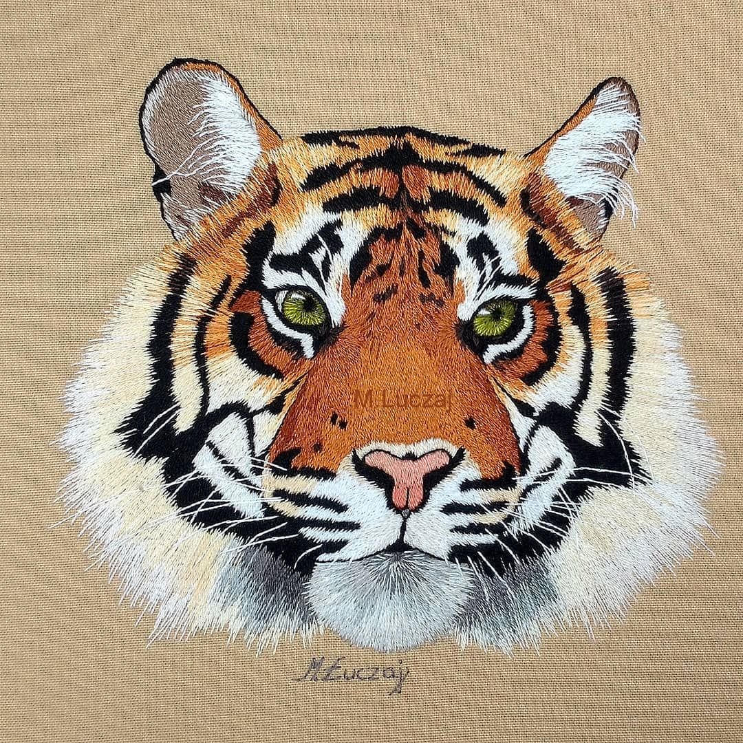 Тигр гладью