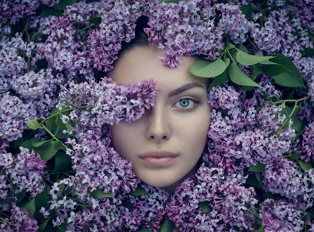 Лицо в сирени