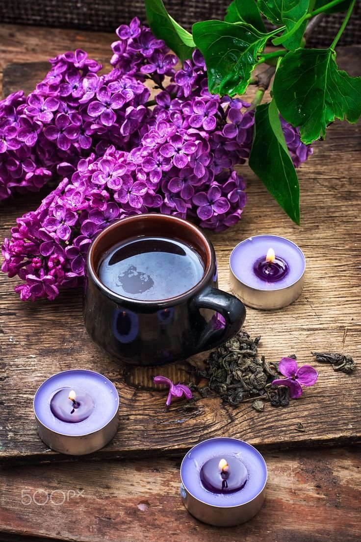 Сиреневое утро кофе