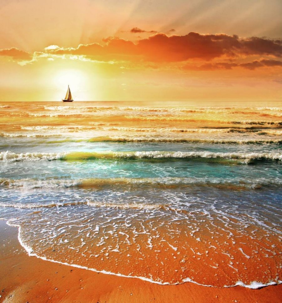 Рассвет на море