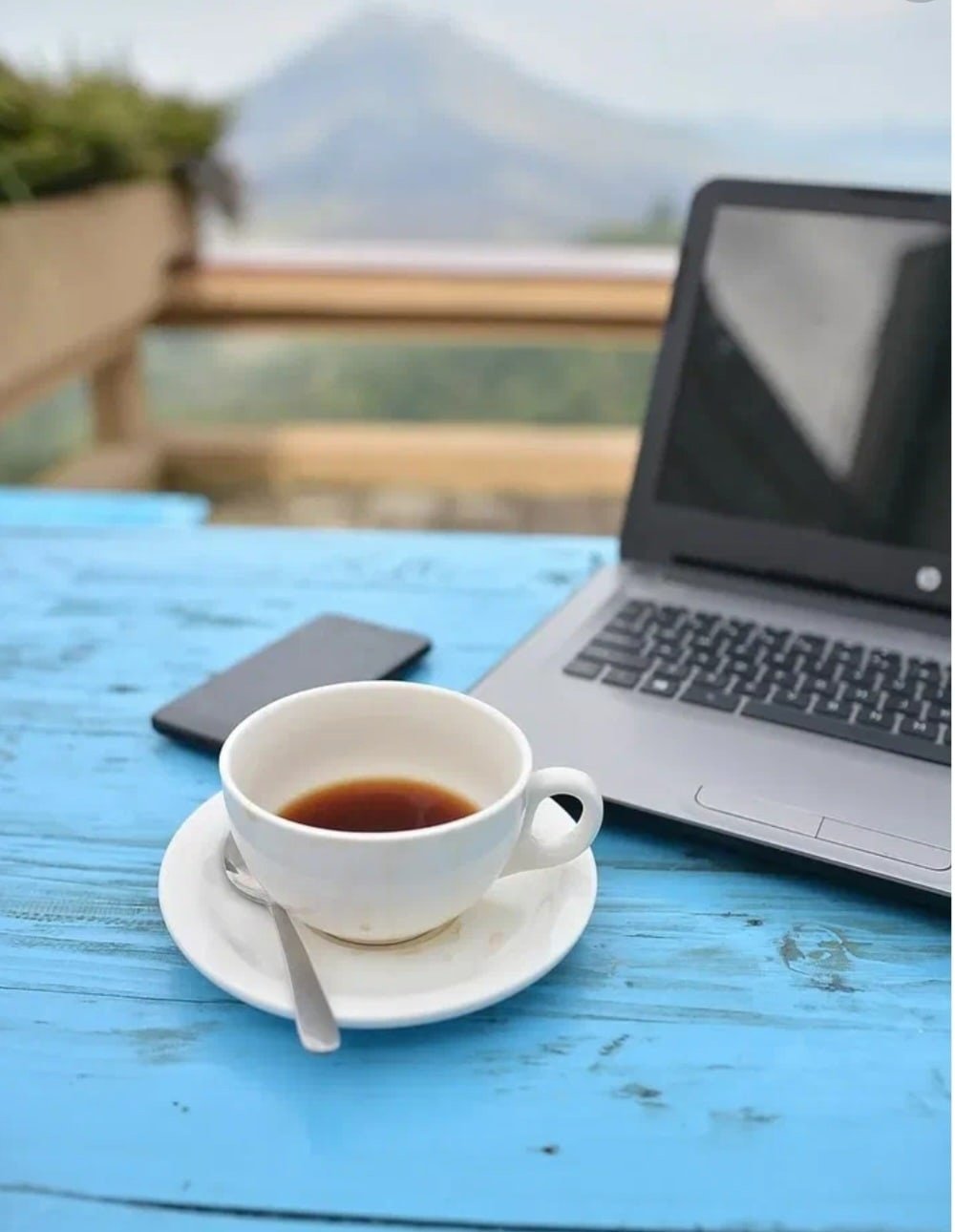 Стол для ноутбука