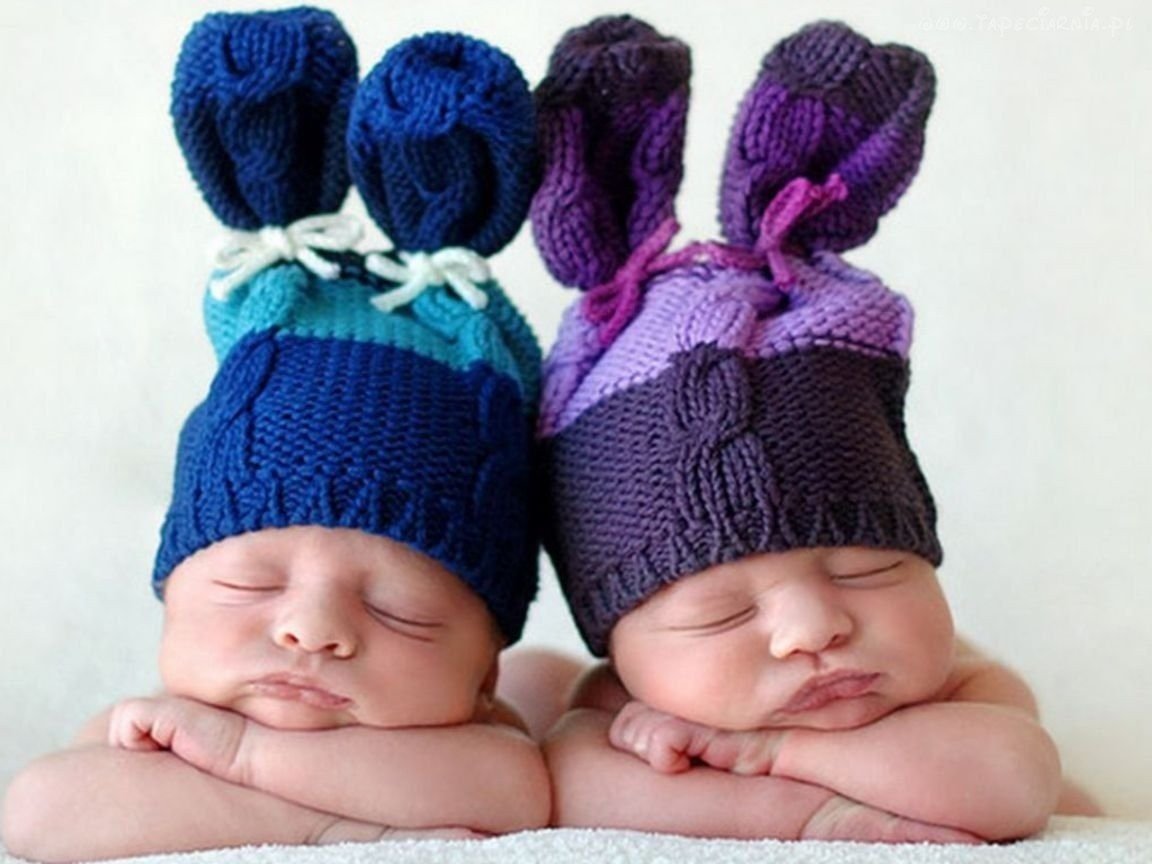 Шапочки для близнецов