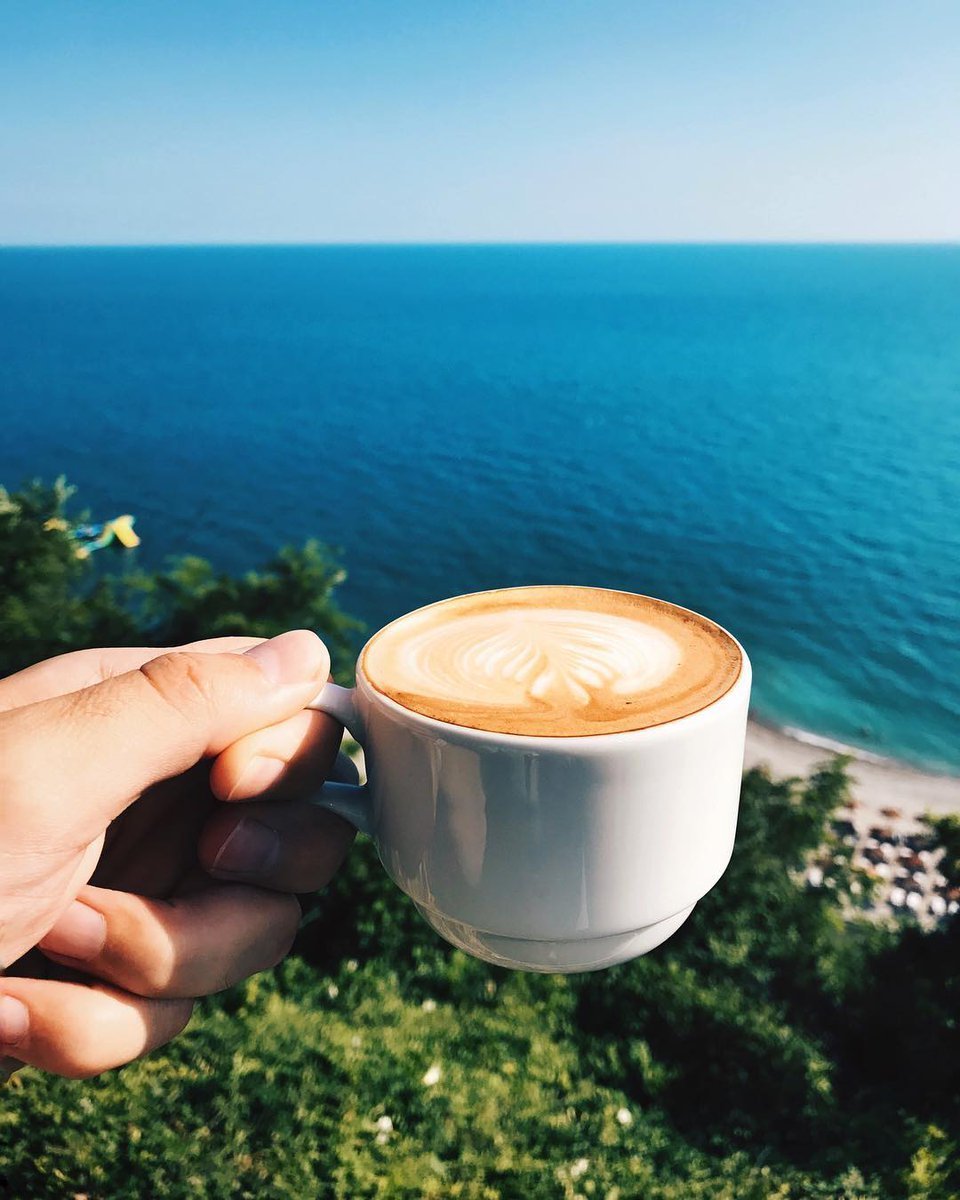 Утро на море