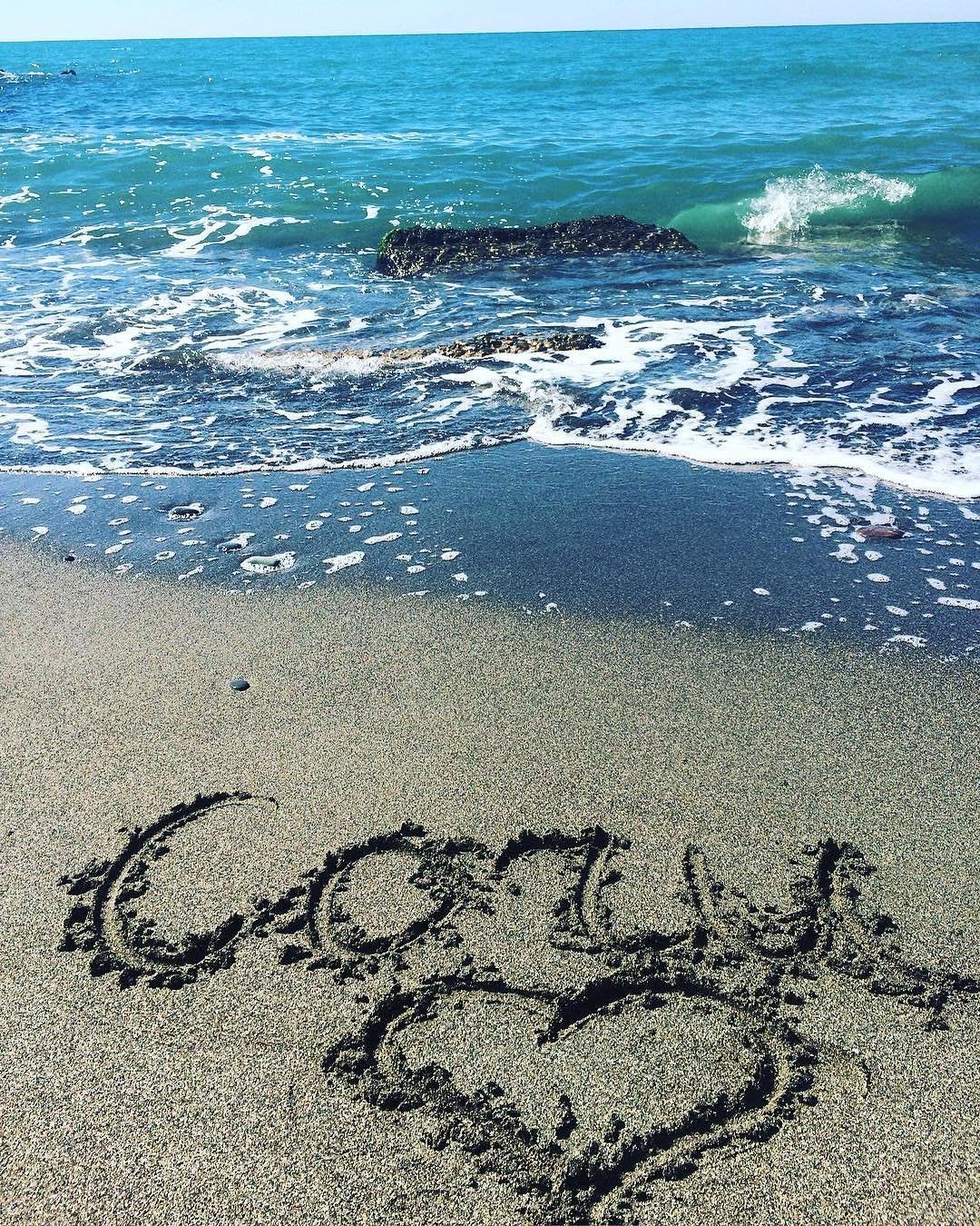 Утренний кофе и море