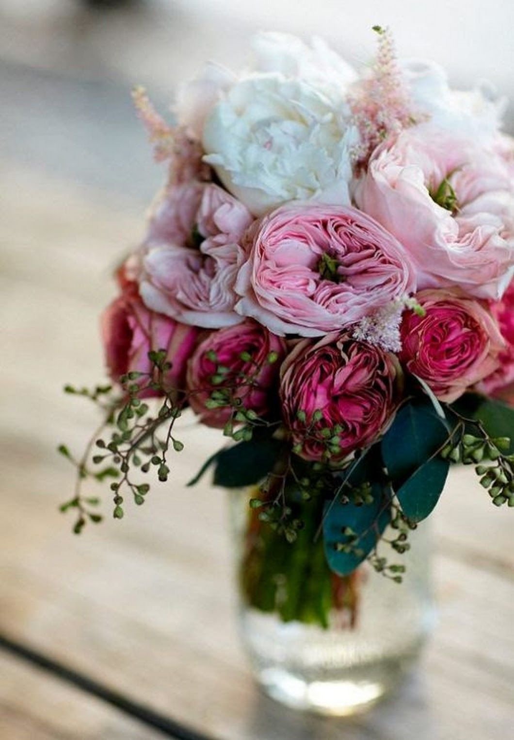 Фотосессия с букетом цветов