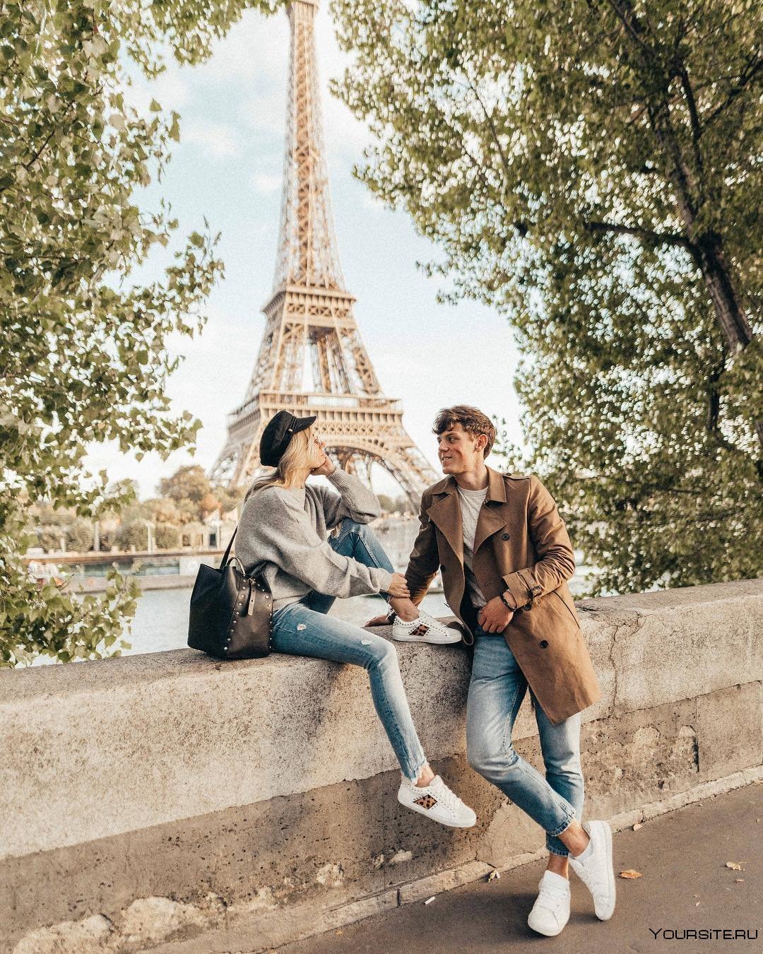 Утро в Париже