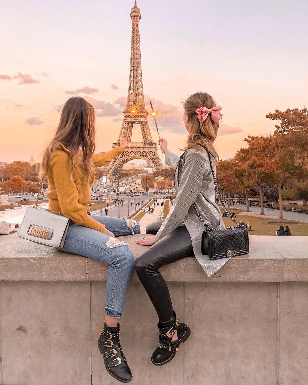 «Девушка в Париже»