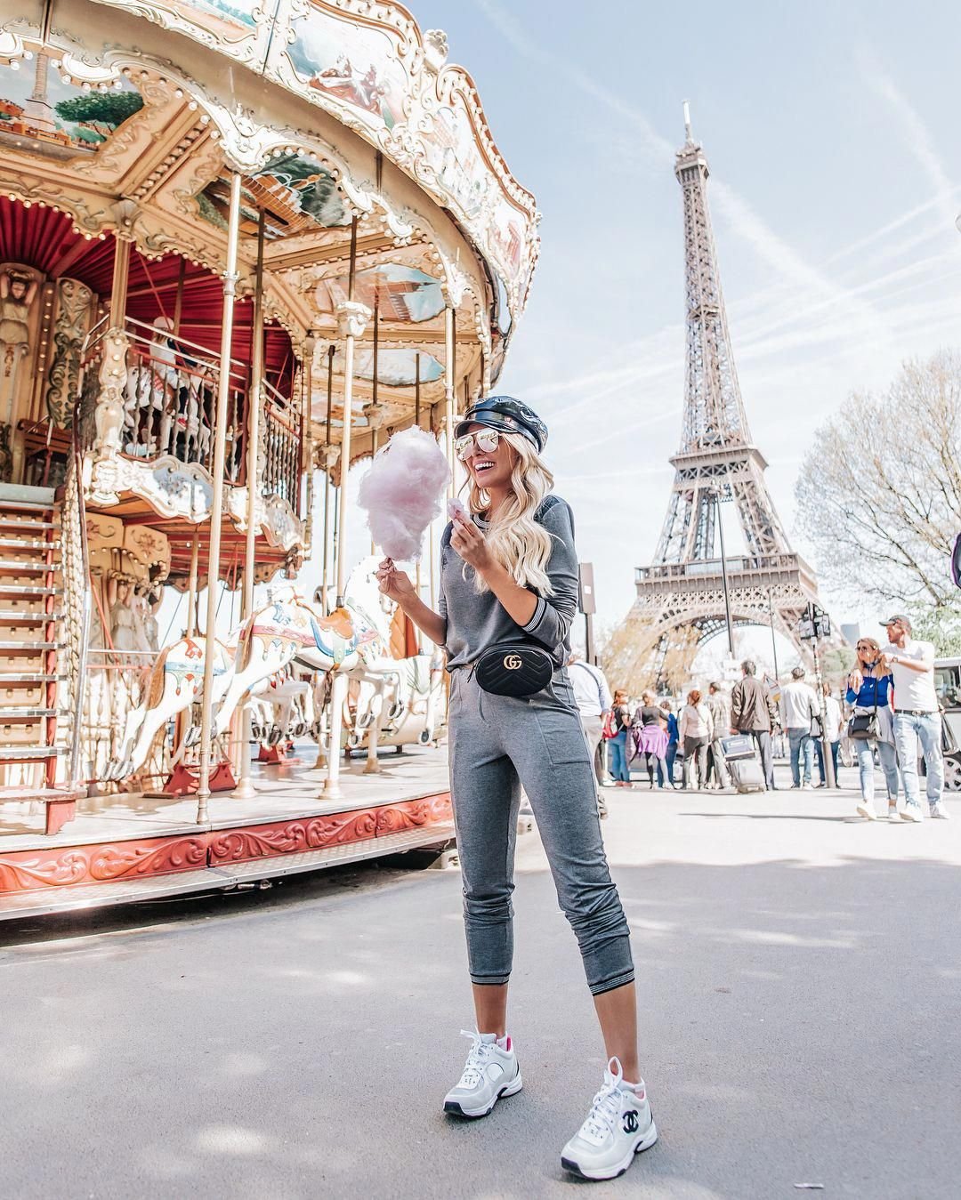 Париж улица кафе Эйфелева башня