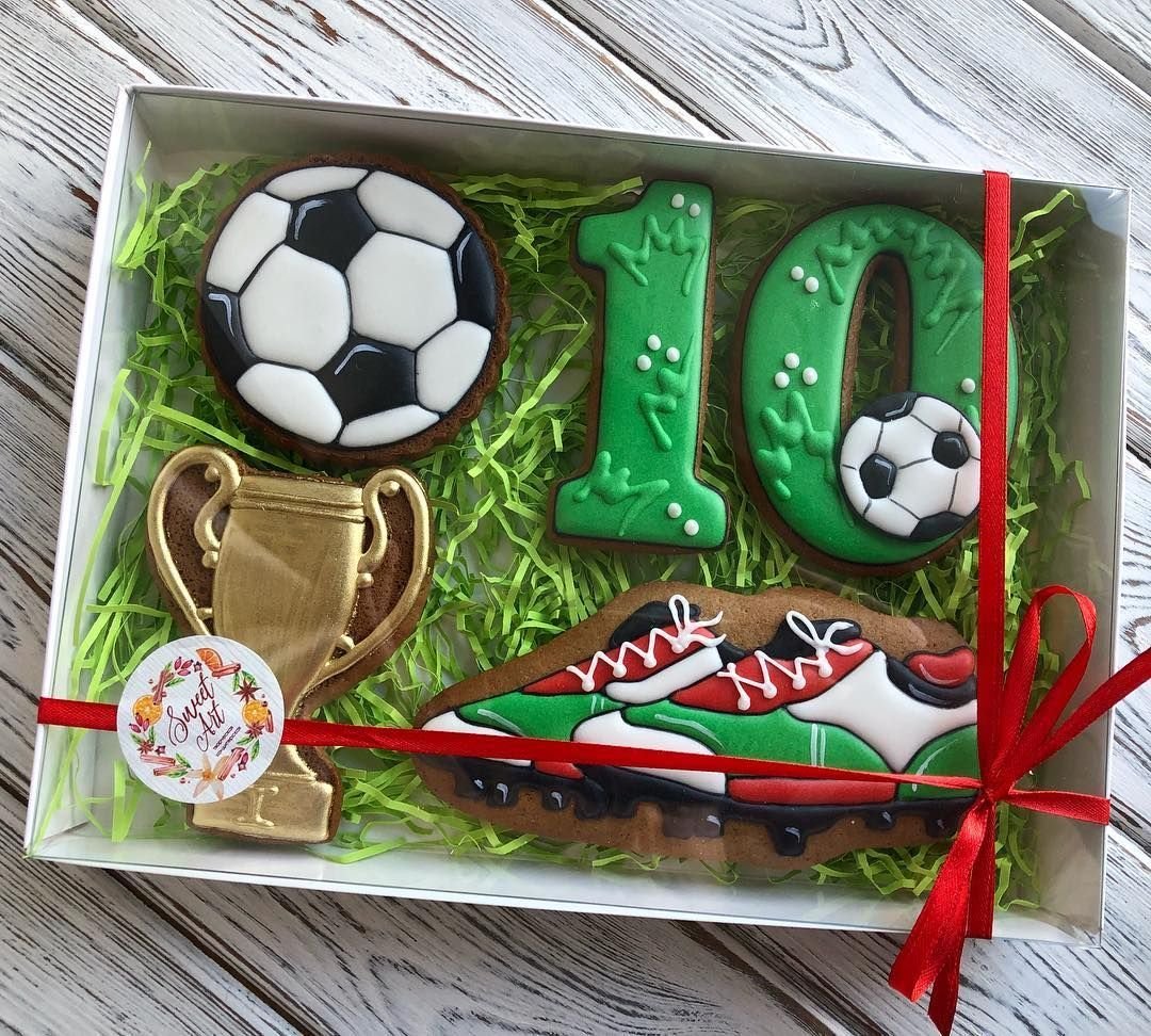 Фон с Кубком и футбольным мячом