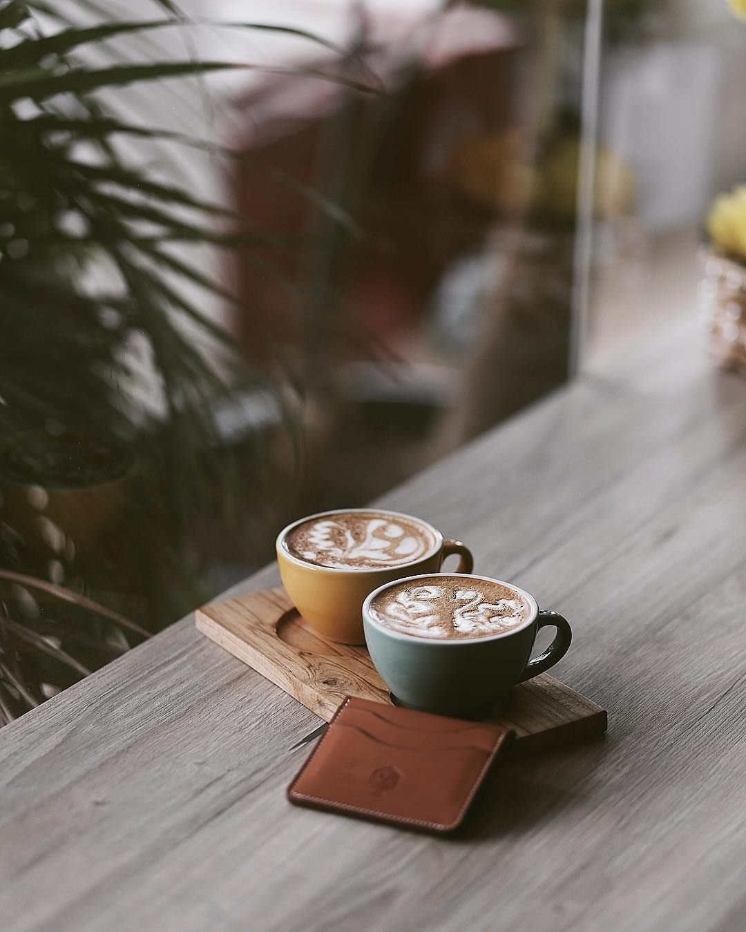 Чашечка кофе на веранде