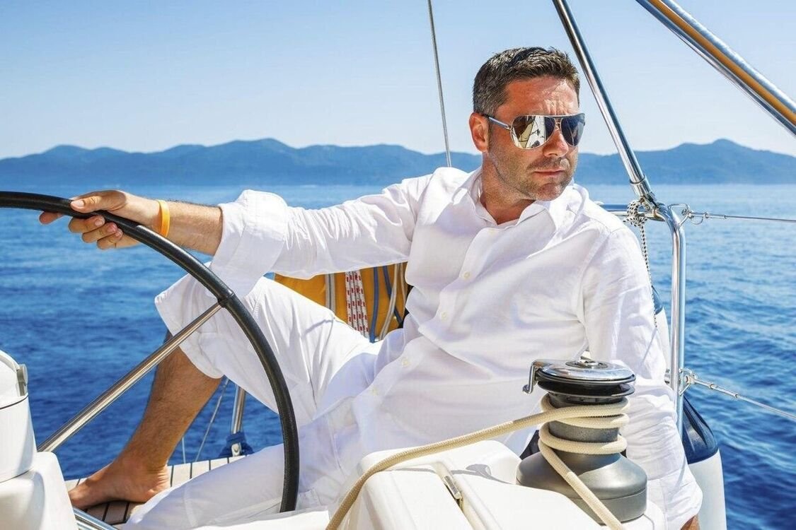 Капитан за штурвалом