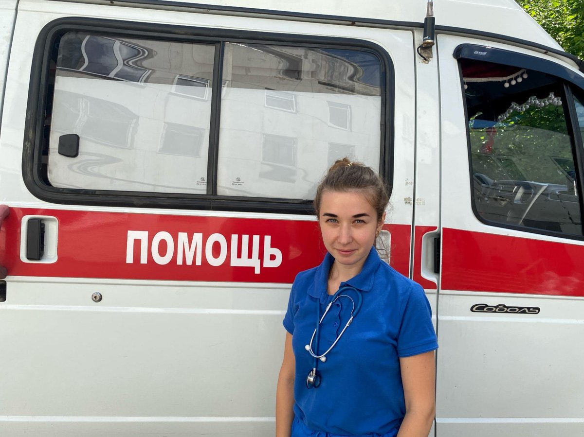 Медики скорой помощи