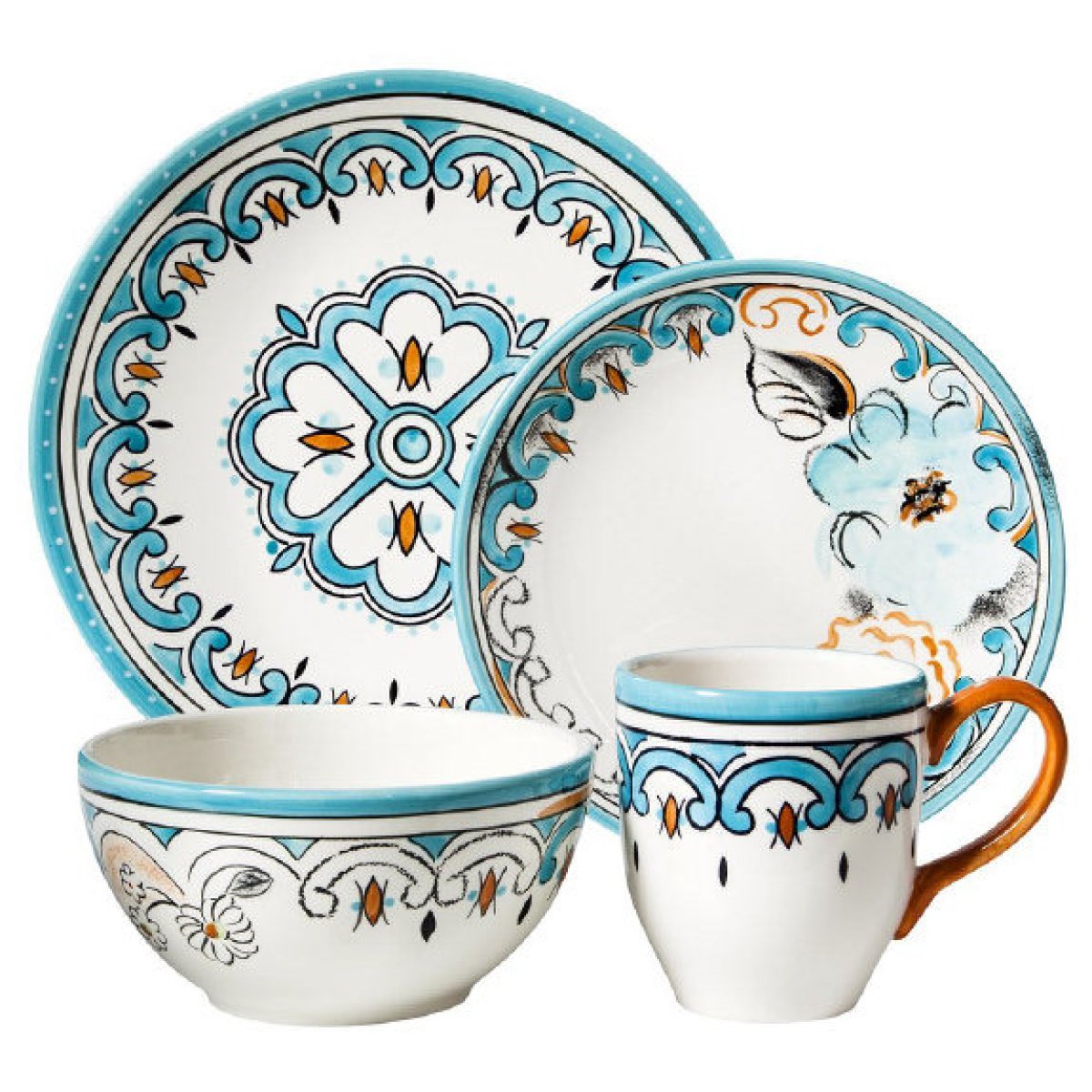 Набор посуды с орнаментом и узорами