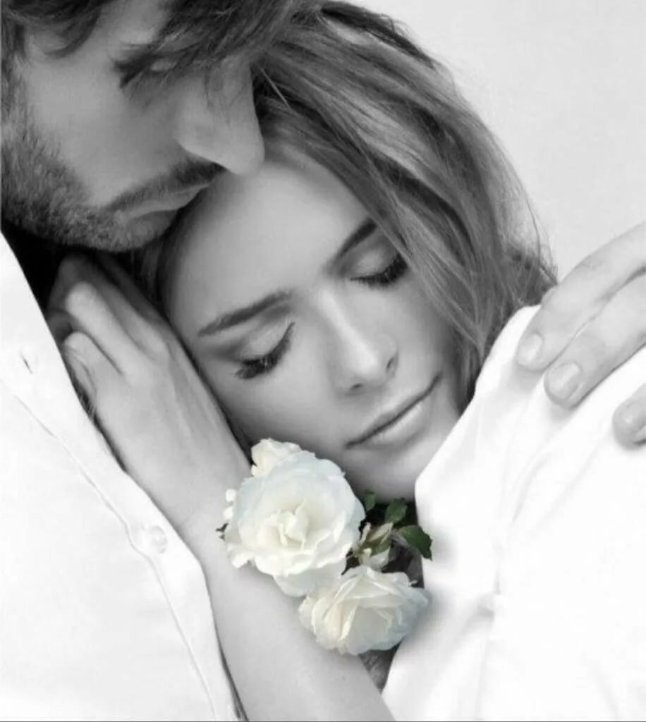 Объятия влюбленных