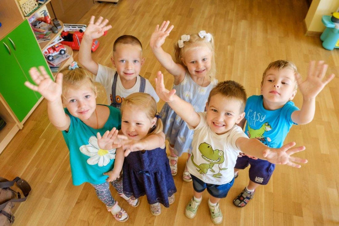 Дети в яслях