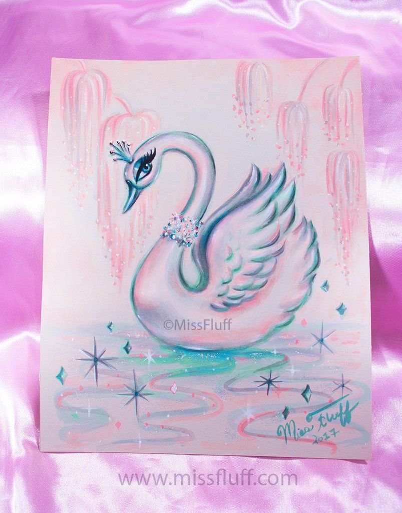 Лебедь с короной