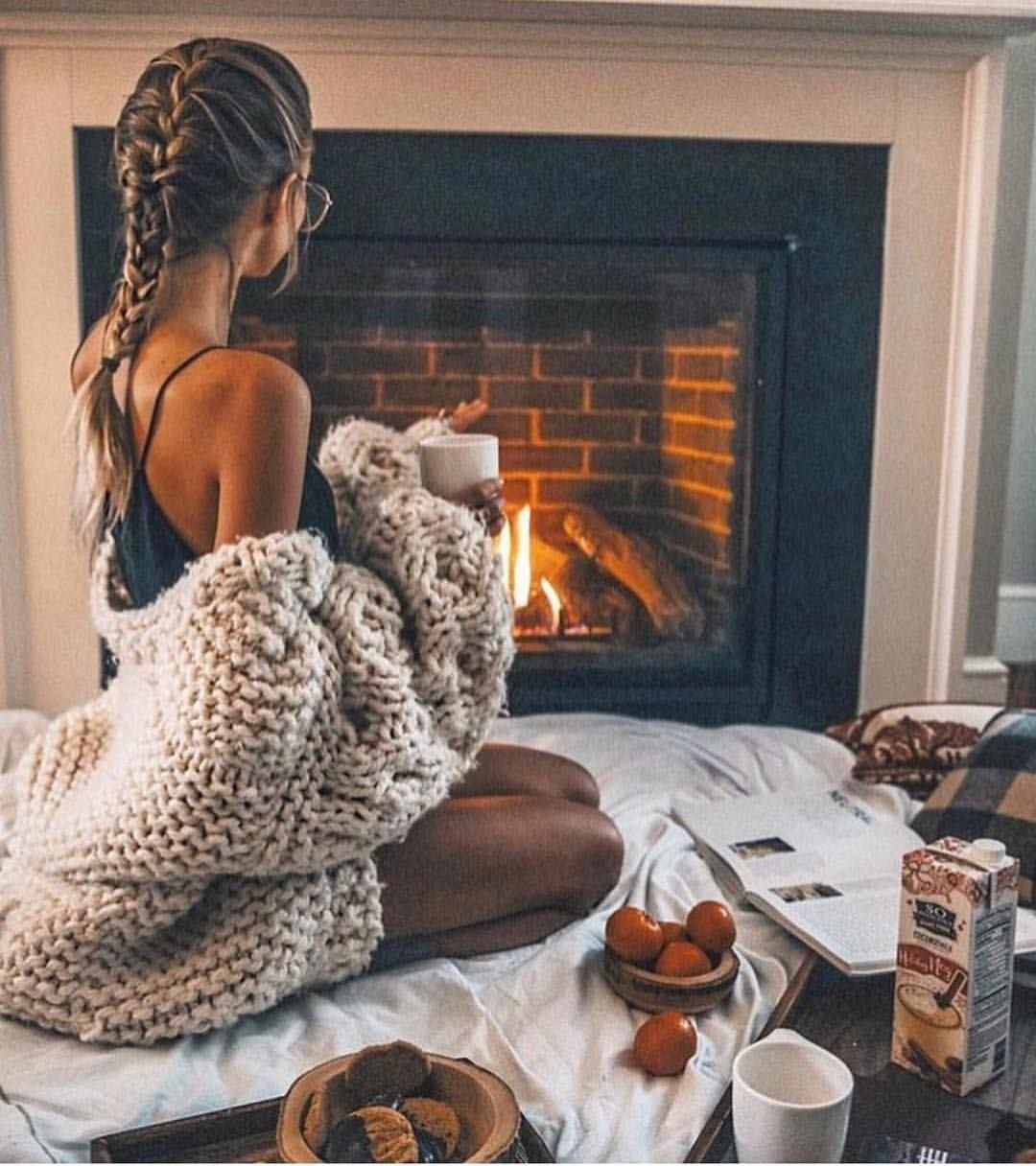 Девушка в пледе