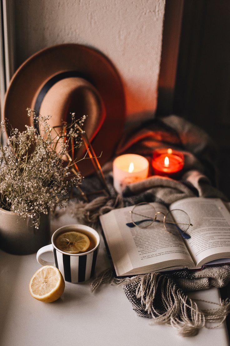 Уютная атмосфера с чаем