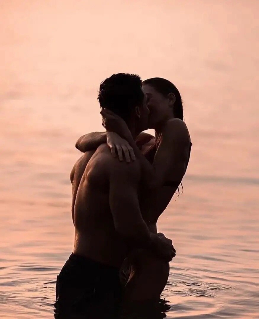 Страстные влюбленные пары