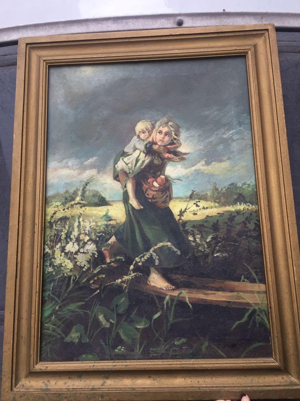 Corinne Hartley картины бегущие дети