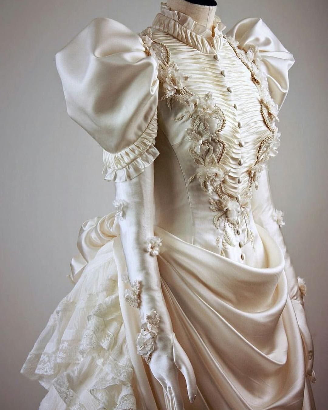 Платье винтажное средневековье Ренессанс