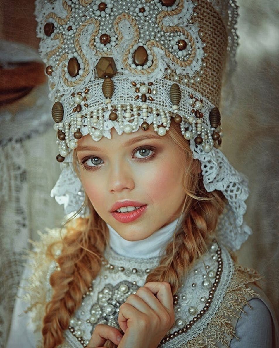 Кокошник жемчужный