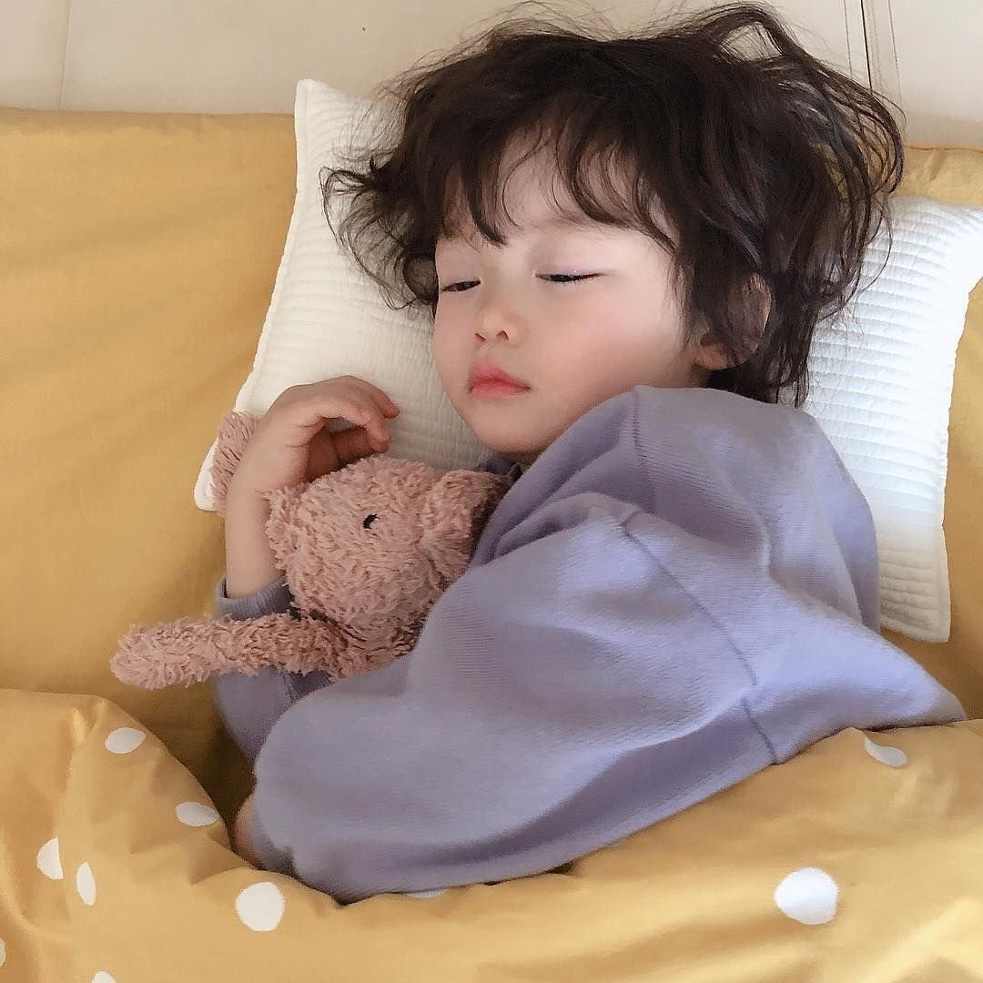 Кудрявые корейские дети