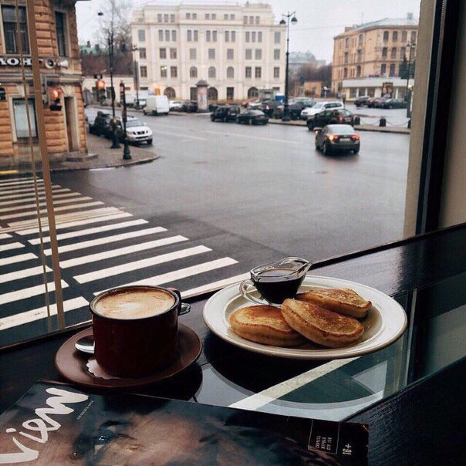 Утро в Петербурге летом