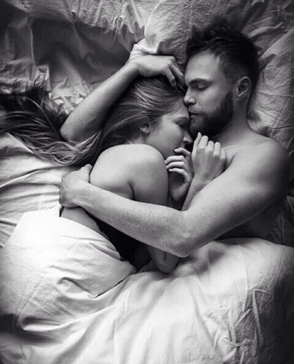 В нежных объятьях