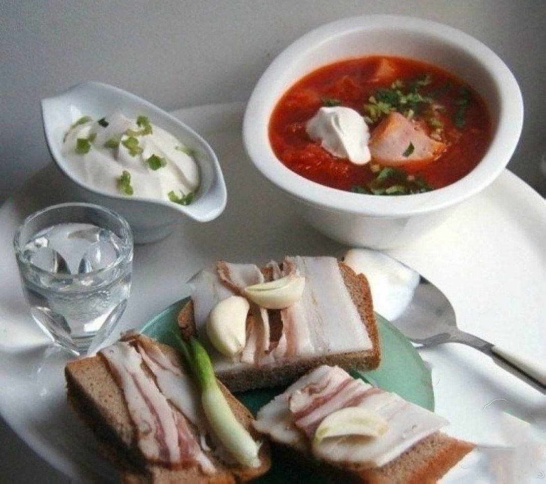 Кот в холодильнике