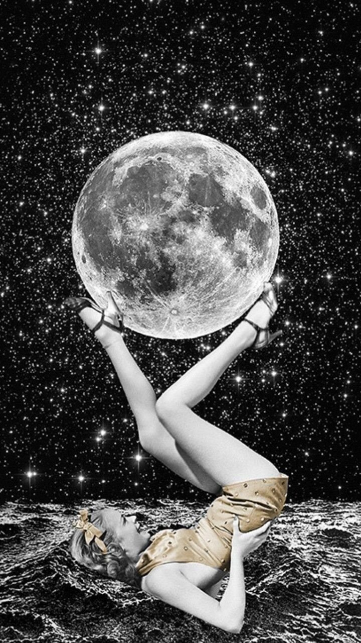 Девушка и Луна карандашом