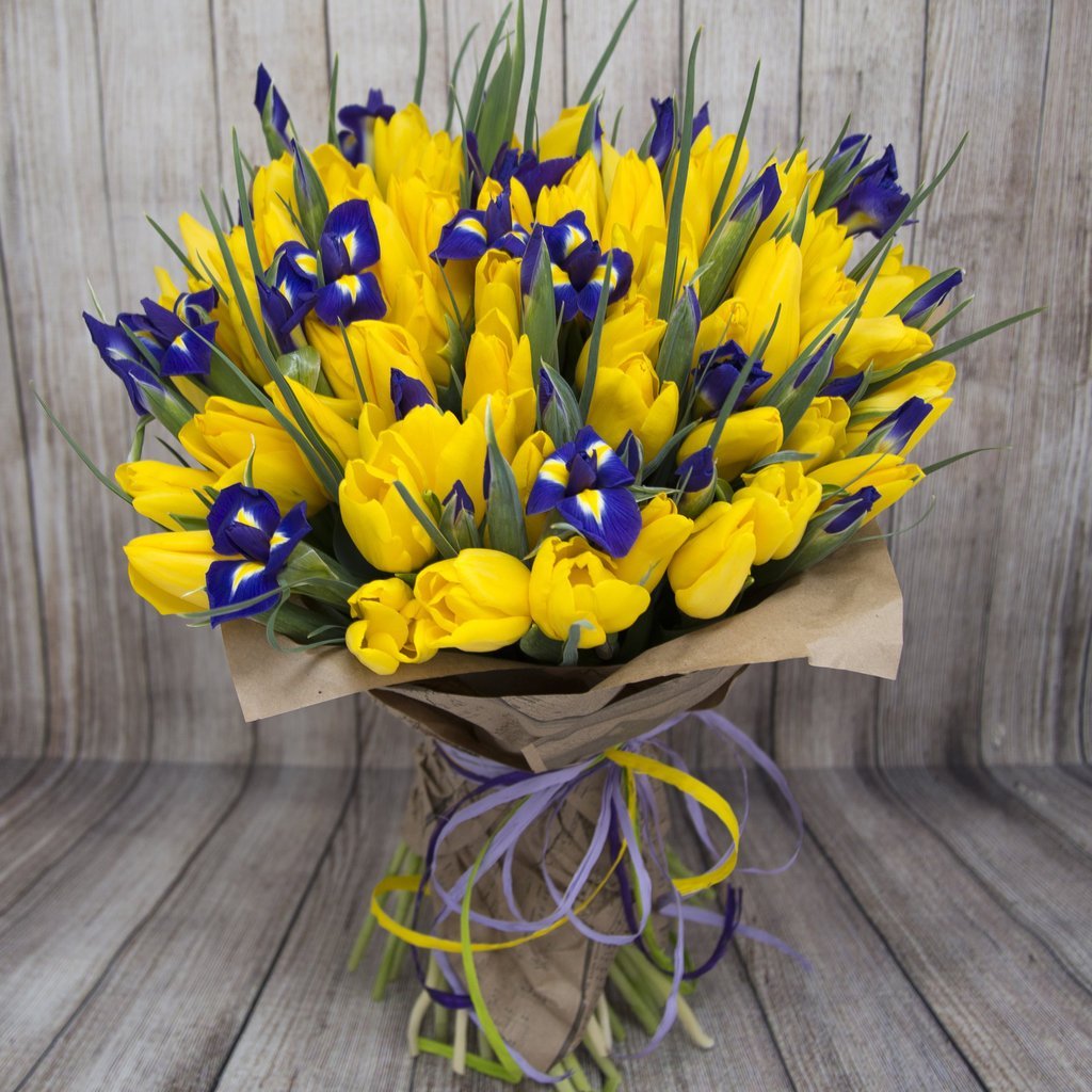 Композиция Крокус, примула, гиацинт