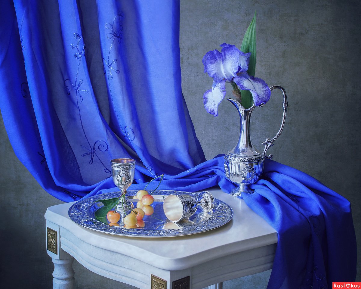 Чаепитие в сиреневых тонах