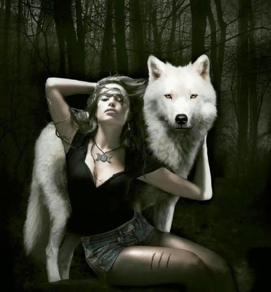 Волчица и женщина