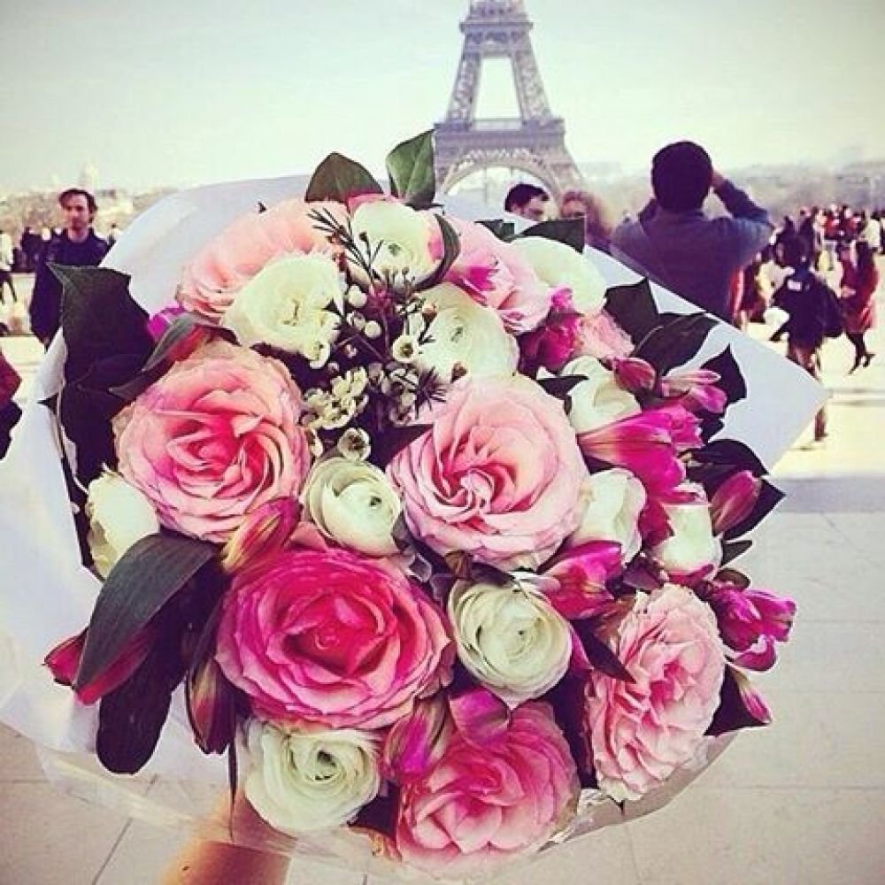 Букет цветов в Париже