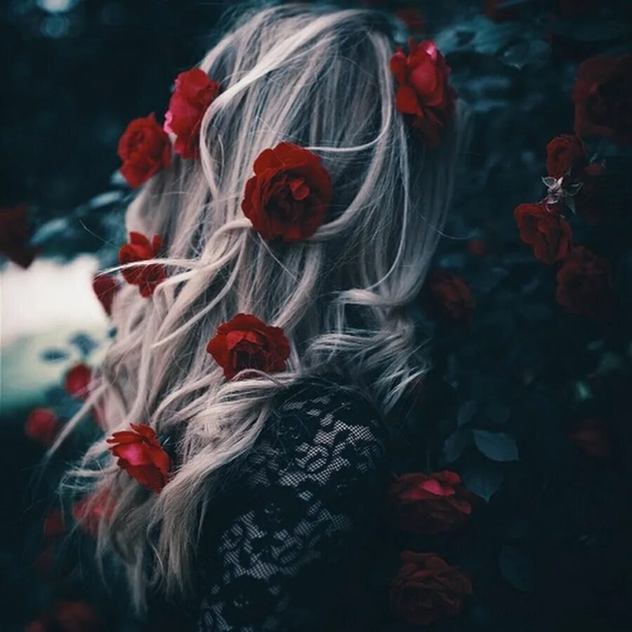 Цветы в волосах Эстетика