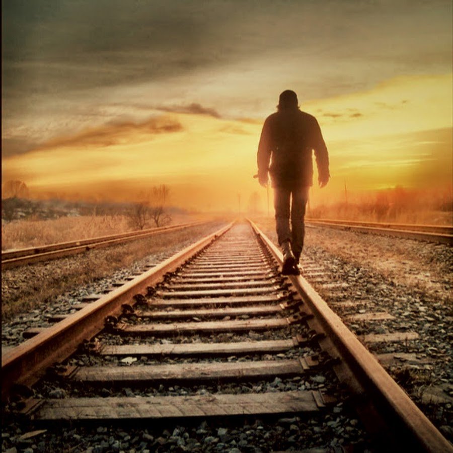 Парень уходит