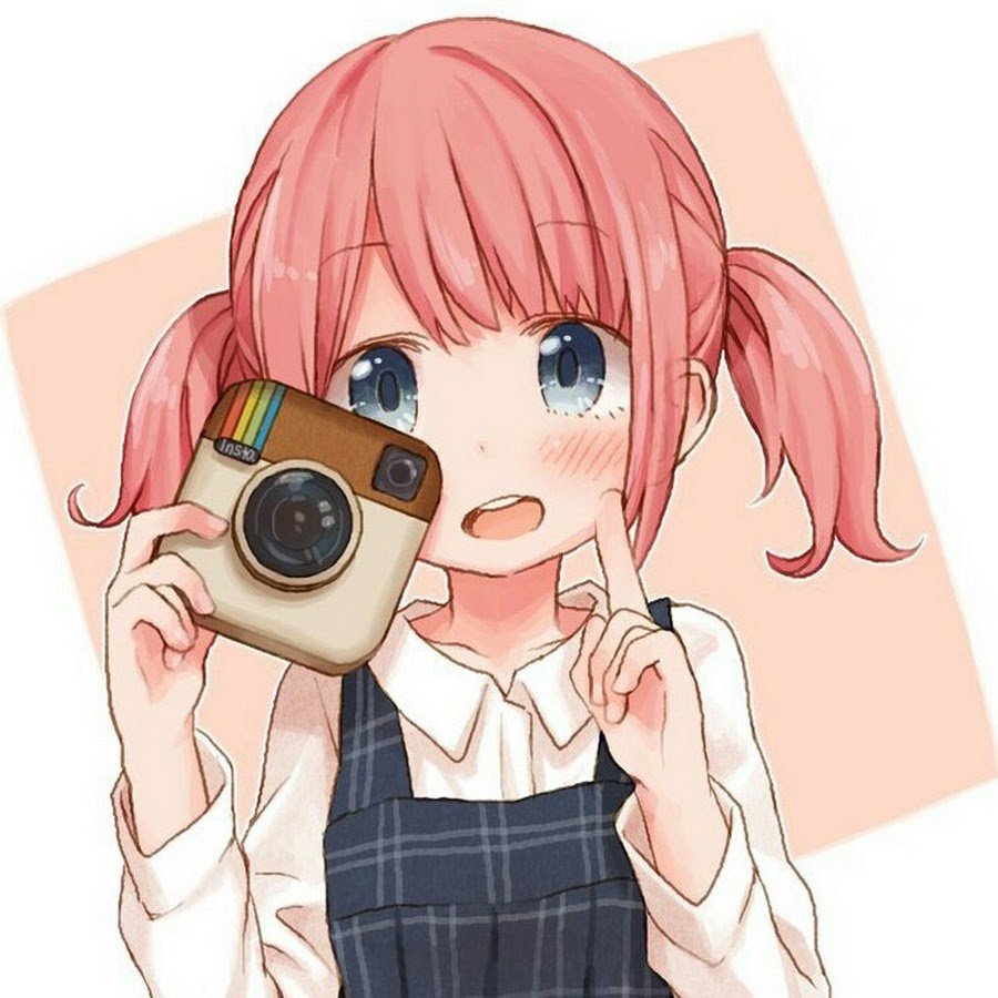 Аниме девушка фотографируется