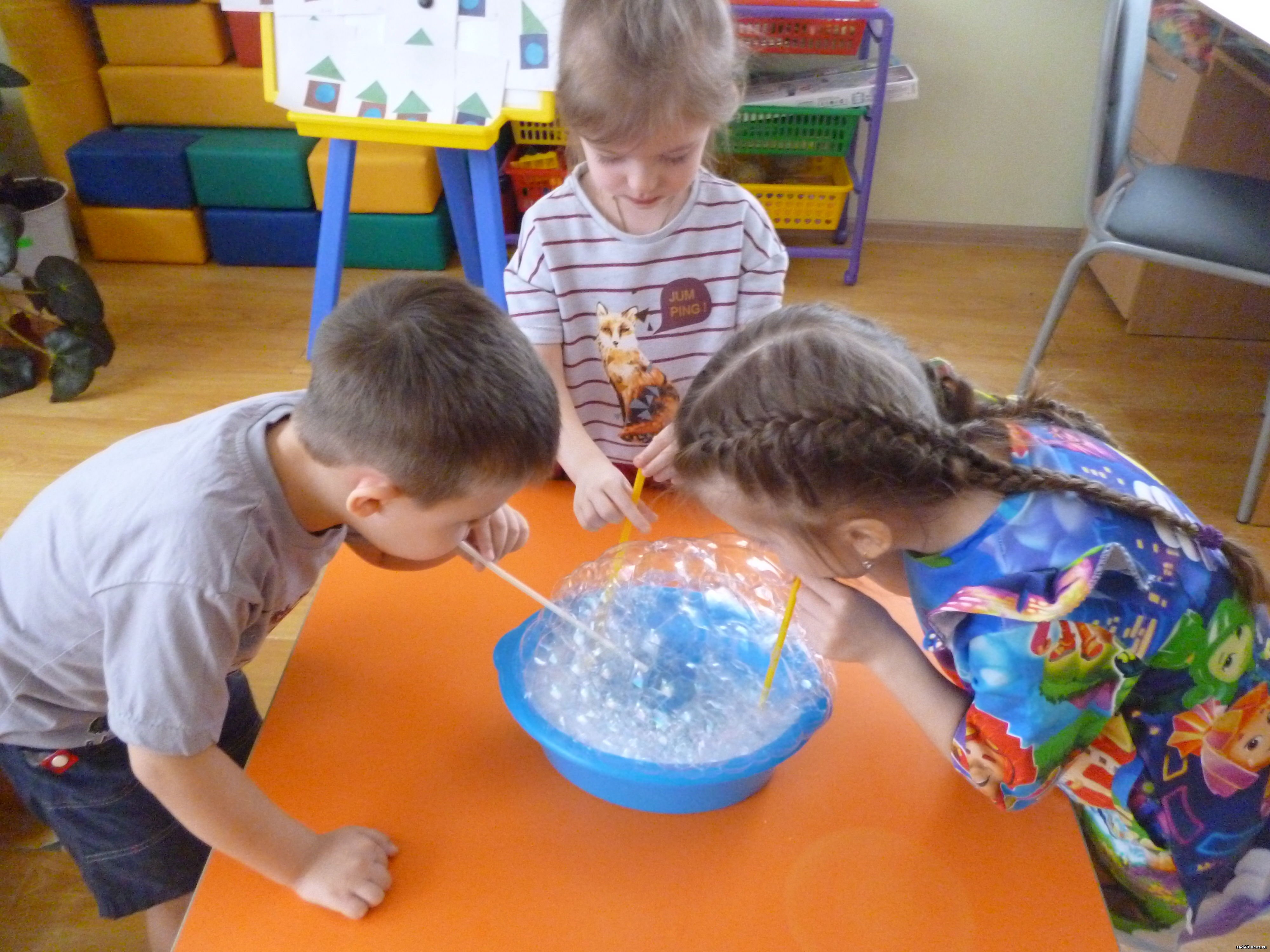 5 экспериментов с водой. Опыты с водой для детей. Эксперименты в детском саду. Опыты для дошкольников. Опыты и экспериментирование в детском саду.