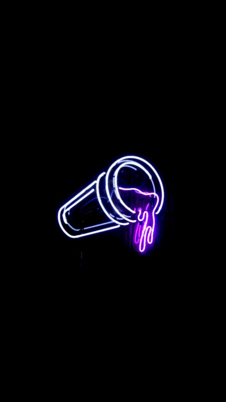 Неон на черном фоне