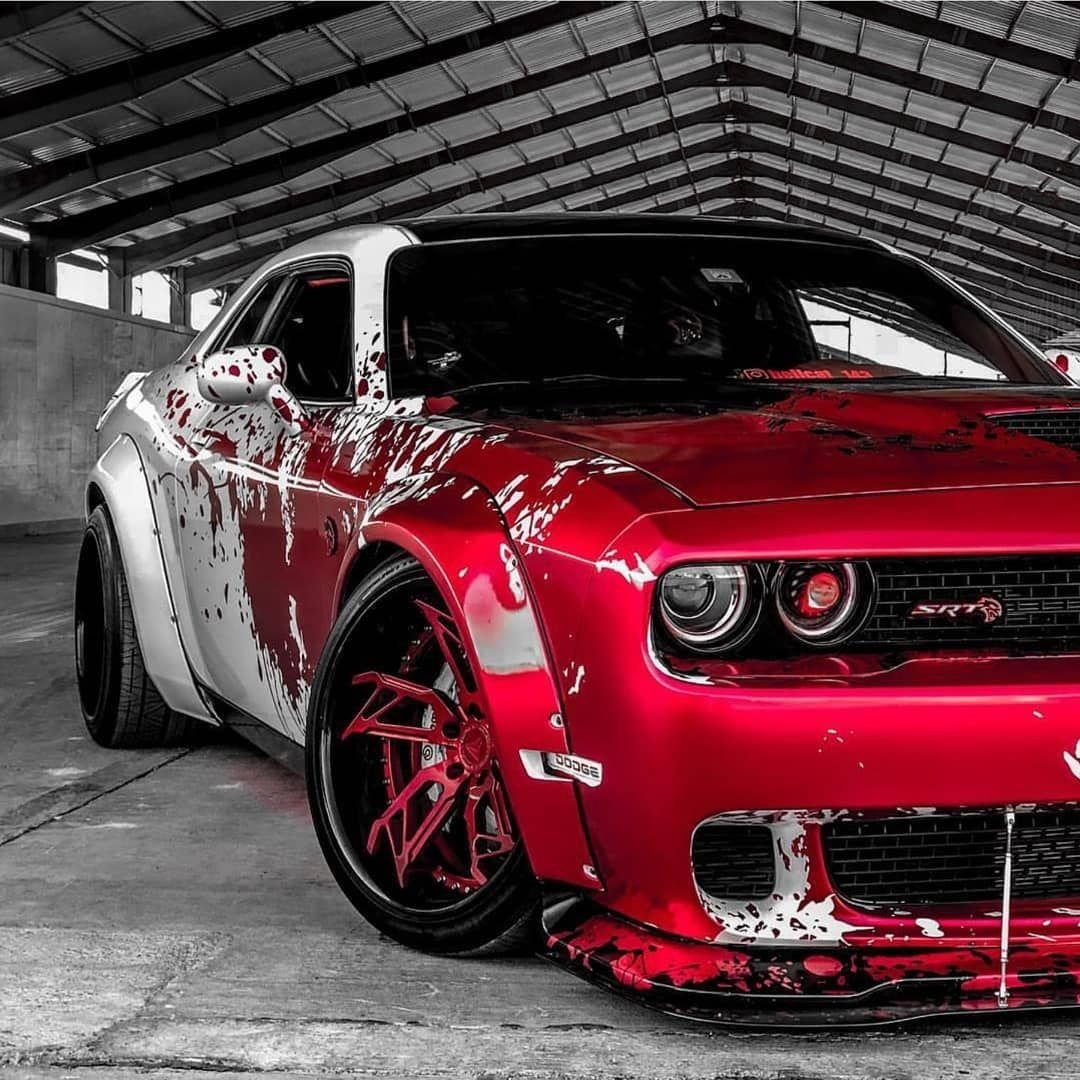 Мустанг Додж Чарджер