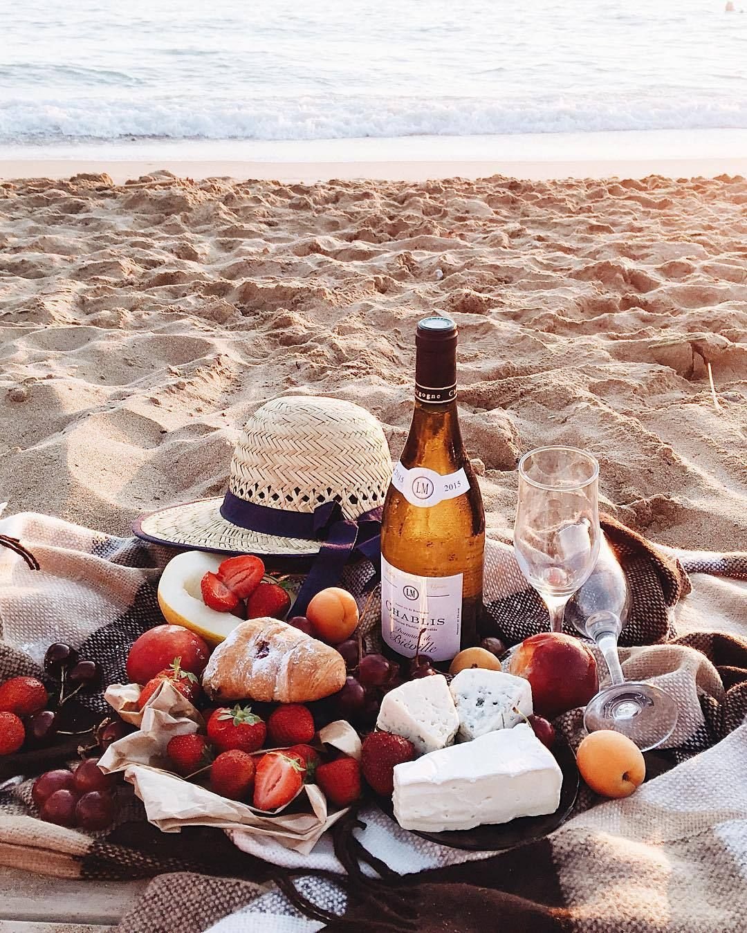 Вино и море