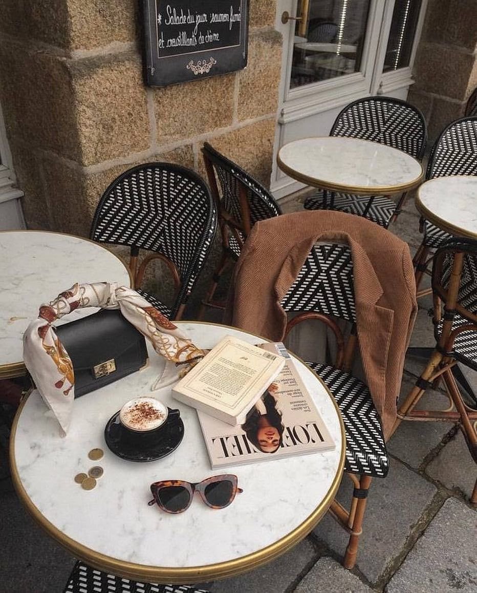 Улица Париж кафе Эстетика